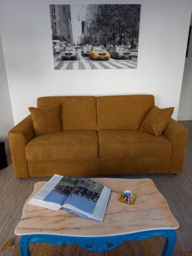 Appart Plein Centre, Balcon - 4 Personnes Sedan Eksteriør bilde